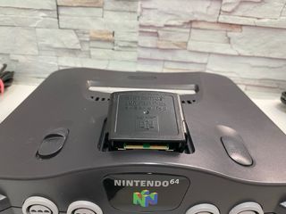Nintendo 64 Consola Negra y Gris