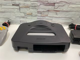 Nintendo 64 Consola Negra y Gris