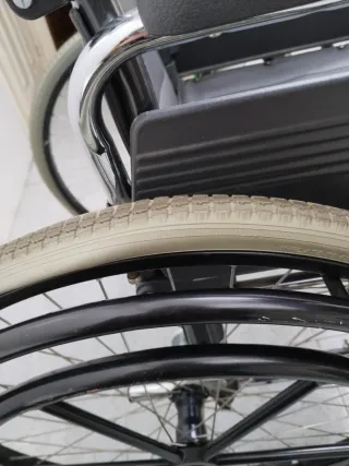 Sedia a rotelle Sunrise Medical