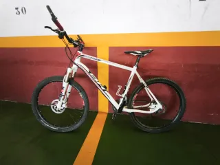 Bicicleta Montaña BH Blanca