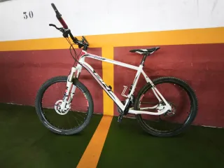 Bicicleta Montaña BH Blanca