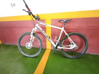 Bicicleta Montaña BH Blanca