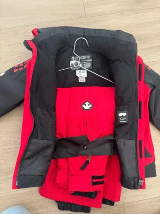 Traje de Nieve Infantil, marca Descente,ion bodies