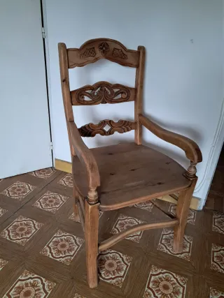 Sillón de madera
