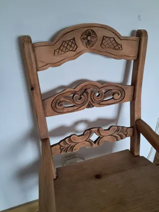 Sillón de madera