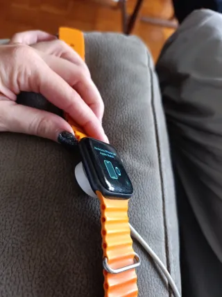 Apple Watch Serie 5 44mm Naranja