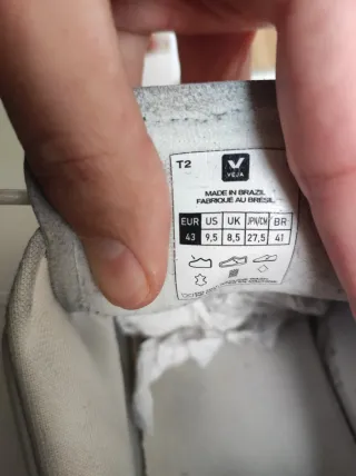 Zapatillas Veja V12 T43 Blanco Beige