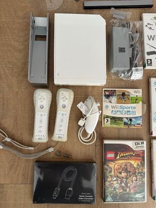 Nintendo Wii + Wii Fit Plus + Giochi