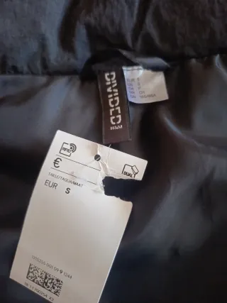 Chaleco acolchado negro niña