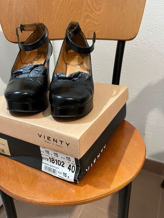 Zapatos VIENTY Negros Talla 40