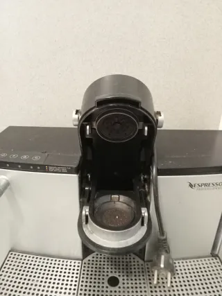 Cafetera Nespresso Profesional