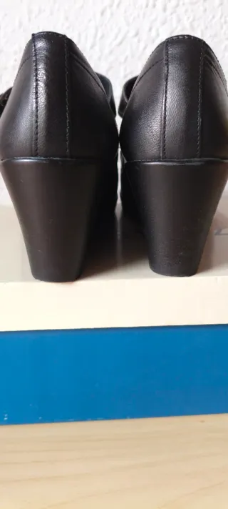 Zapatos de piel negros Marypaz