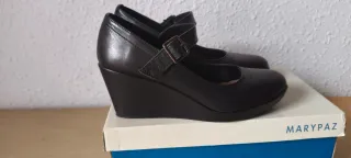 Zapatos de piel negros Marypaz