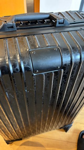 Maleta Rimowa x Dior Edición Limitada Negra