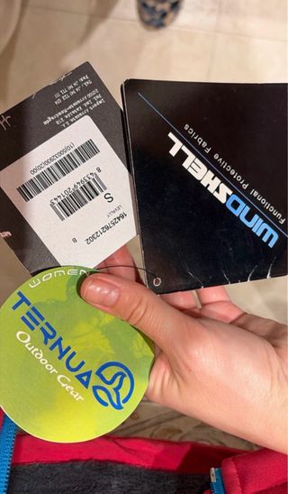 Chaqueta Ternua Roja y Azul