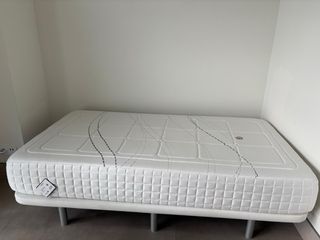 Base tapizada 6 patas para colchón