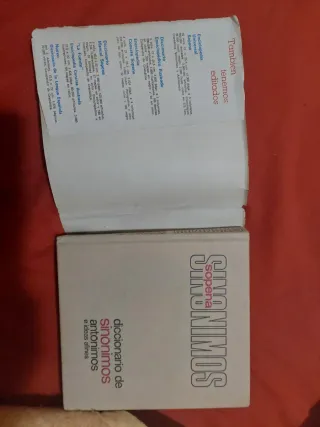 Diccionario de sinonimos, antonimose ideas afines