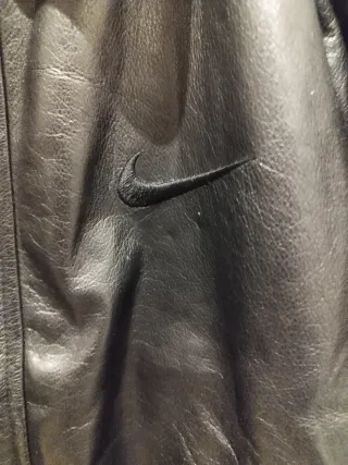 Chaqueta Nike Piel Negra