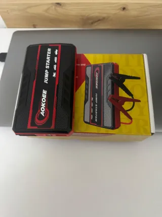 Arrancador de Coche Portátil R23