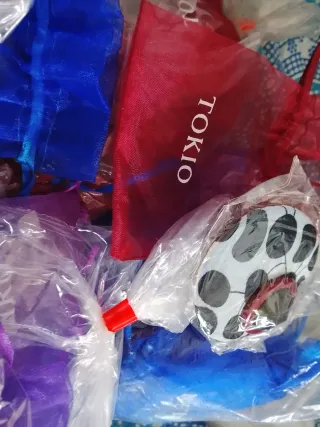 Lote de 80 broches a estrenar