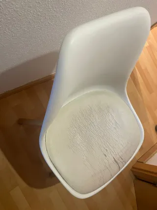 4 Sillas Blancas piel sintética y madera