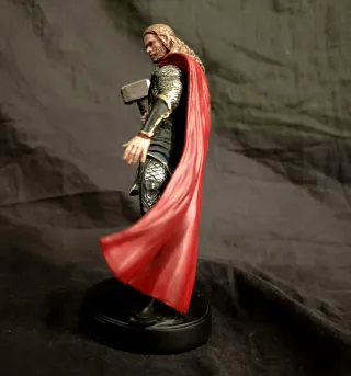 Figura Thor Marvel Coleccionista