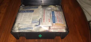 Botiquín BMW E34 750iL Original Made in West-Germa