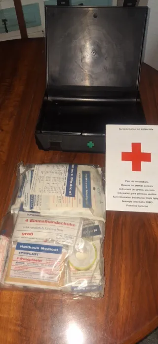 Botiquín BMW E34 750iL Original Made in West-Germa