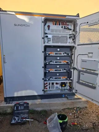 Instalador profesional de paneles solares en VLC