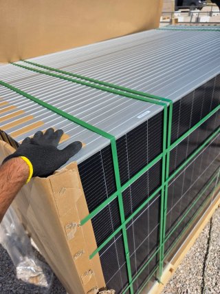 Instalador profesional de paneles solares en VLC