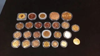 Lote Monedas Oro 50 Pesos, 200 Pesos, 20 Francos.