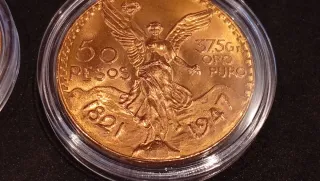 Lote Monedas Oro 50 Pesos, 200 Pesos, 20 Francos.