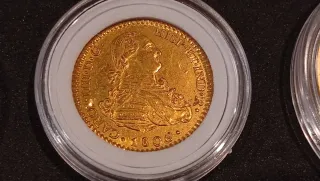 Lote Monedas Oro 50 Pesos, 200 Pesos, 20 Francos.