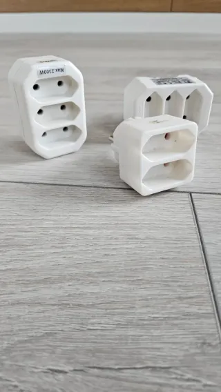Adaptadores Enchufe Doble y Triple