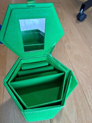 Joyero de viaje hexagonal verde