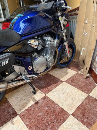 Suzuki Bandit 600cc Azul