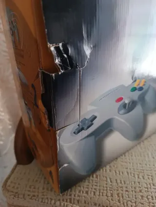 Nintendo 64+Mario. Buen estado. PAL EUR