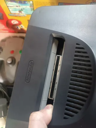 Nintendo 64+Mario. Buen estado. PAL EUR