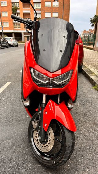 Yamaha NMAX 125 2023 Roja