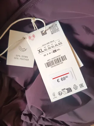 Plumífero Largo Burdeos Zara