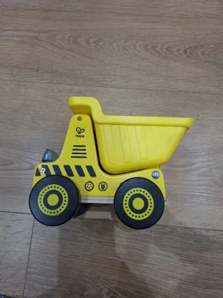 Camión de madera Hape