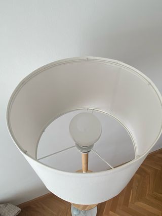 Lámpara de pie moderna