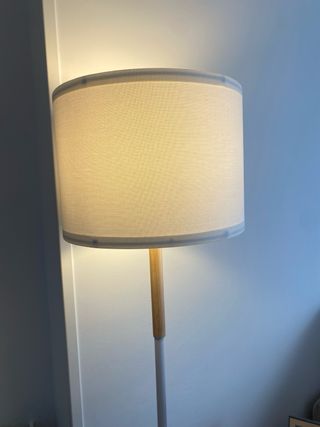 Lámpara de pie moderna