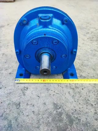 Multiplicador de velocidad coaxial VARMEC