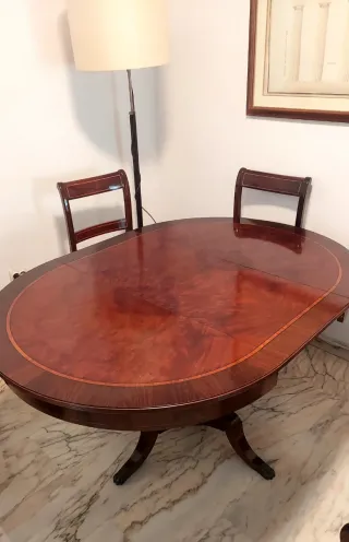 Mesa de caoba redonda  extensible