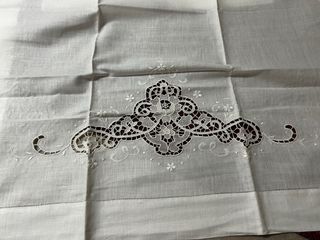 Asciugamani in lino ricamo a mano  pizzo Burano
