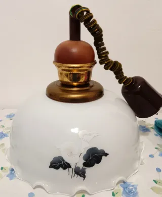 Lampadario vintage vetro opalino decorato