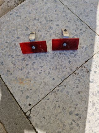 Reflectores Quad Rojos (2 unidades)