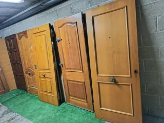 Puerta de entrada blindada sin marco