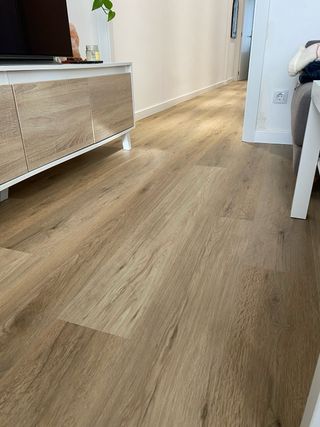 Montaje Suelo vinílico SPC